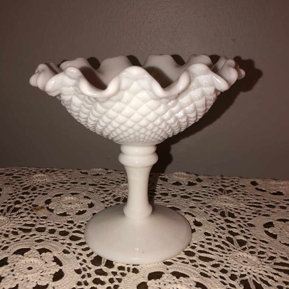 🥂4for$24🍾 Vintage Westmoreland white milk glass
